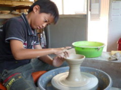 子供陶芸体験の画像