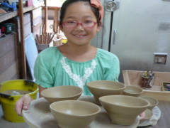 夏休み子供陶芸体験者の画像